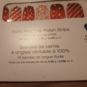 NWT Wrap It Up Color Street nail strips